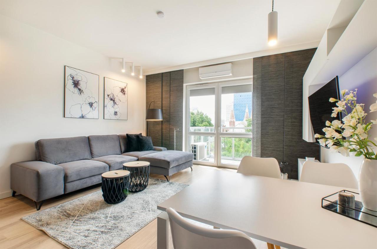 Sky Home- Ilumino Apartment -Centrum, Parking, Klimatyzacja, Dostep Na Kod Lodź Bagian luar foto
